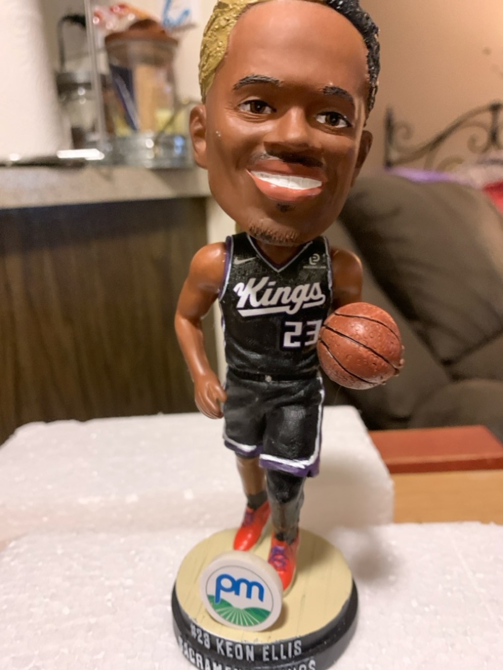 Basketball Bobblehead Sacramento Kings. Keon Ellis  Employee exclusive 🏀